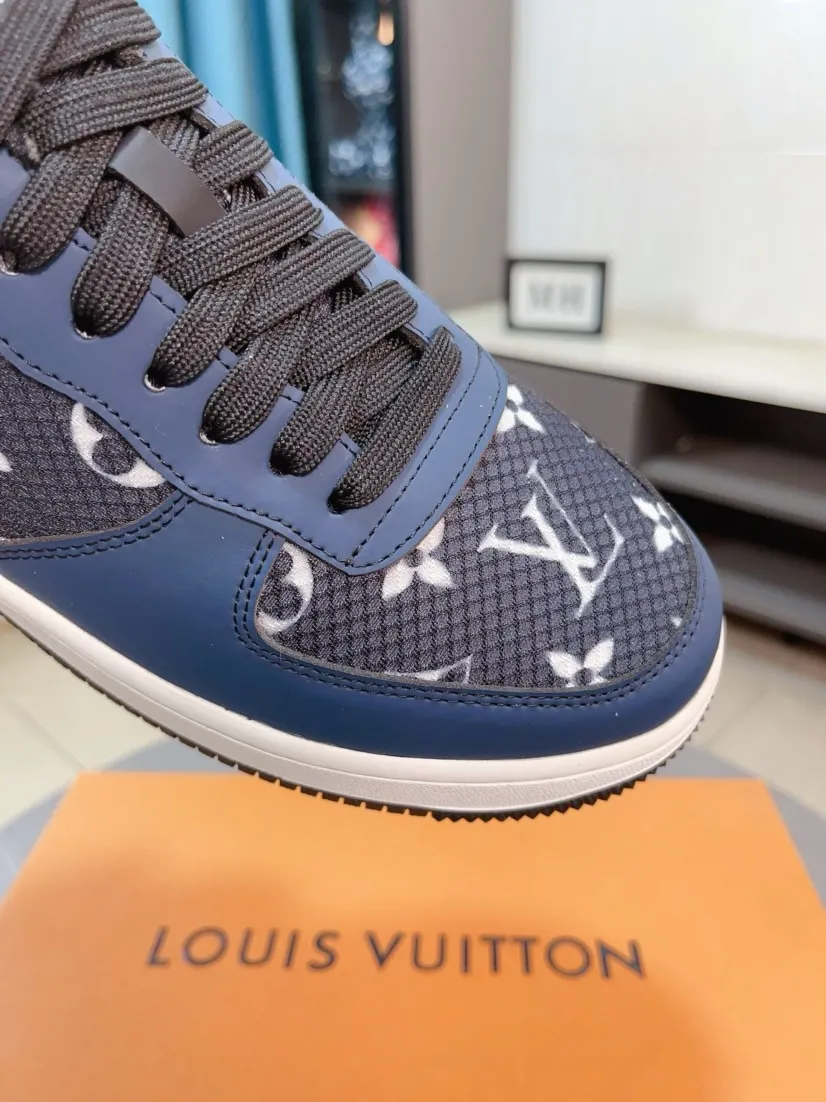 Men's shoes💰440🌹🌹[LV]🌹High-end brand of men's shoes: official website 1:1 latest masterpiece: the upper is made of Italian imported first-layer cowhide with special materials➕made of full genuine leather lining🔥, making walking more convenient and comfortable! Exclusive new style, stunning work [color]! Create a fashionable personality to set off your uniqueness! A must-have for trendy men! Classic🔥Number: 38-44